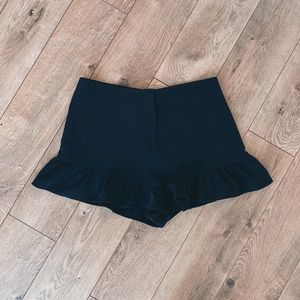 ELIZABETH & JAMES SHORTS //